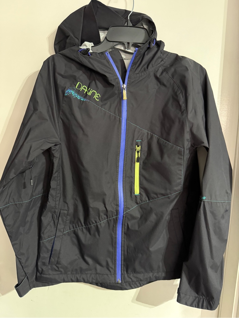 UC women’s Dakine hooded Black rain Jacket with Blue and Lime Accents size small